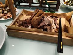 道口烧鸡-鹊华居·地道鲁菜·海鲜·融合味(大明湖店)