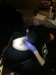 -鳌首刺青纹身 穿孔饰品店