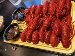 -肥肥虾庄·金牌油焖大虾(汉街总部国际店)