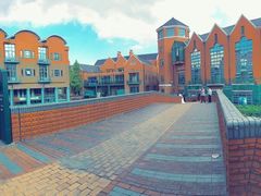 -钟书阁(松江泰晤士小镇店)