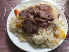 马肠抓饭-伊宁伊香酥油奶茶馆