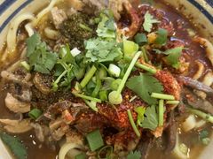 -东四胡同·四宝牛杂面(卫星广场店)