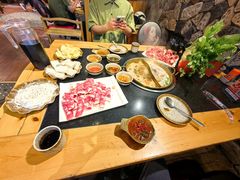 -顶顶汤火牛排火锅·经典铜锅涮肉