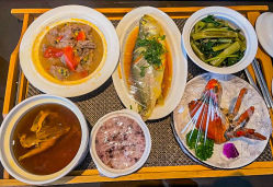 -臻康乃馨月子中心(集美店)