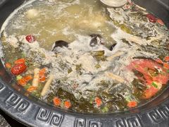 -景明轩•养生酸汤鱼火锅 云贵鲜菌 现舂野果酸汤(王寨小区店)