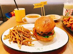 -HELLO 27 意面·沙拉·帕尼尼