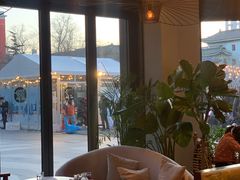 靠窗位-The Rug Cafe(王府中环店)