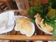 -亮欢寨酸汤鱼(沙冲路店)
