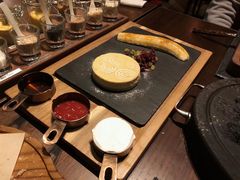 -恰餐厅及酒吧 CHAR Bar & Grill (北京丽都皇冠假日店)