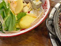 -馋虫重庆火锅(玉林南街店)