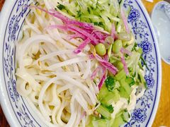 老北京炸酱面-门框胡同百年卤煮(新街口店)