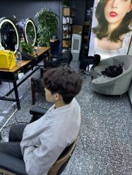 -藤野造型专业烫染接发