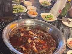 -老船舫·现做活鲜鱼馆(东郊记忆店)