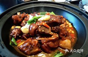 Braised Pork Ribs and Pig's Feet