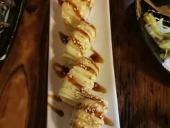 鲜切芒果芝士卷寿司(4枚)-小川洋风料理(汉街店)