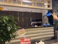 -万龙洲海鲜(大兴绿地缤纷城店)