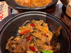 砂锅菌菇-山四砂锅(太原钟楼街店)