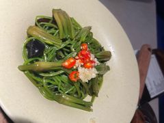 炝拌水性杨花-芸山季·云南野生菌火锅(人民广场来福士店)