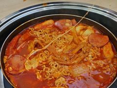 -三清洞摩西韩式年糕火锅(威高广场店)