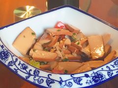-亚哈饭店(梅园新村小区店)