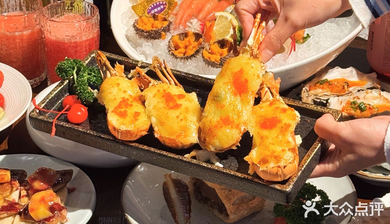 扬州的！这家自助餐是来报恩的吧……