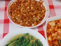 -洪霞餐馆·川菜·鲜货现炒(两江春城店)