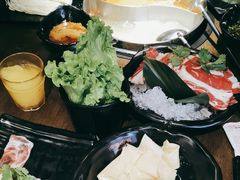 -呷哺呷哺 小火锅 (浦东新欧尚超市店)