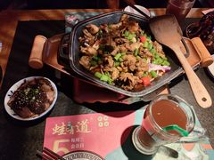-蛙有道·铁锅牛蛙(万泰汇店)