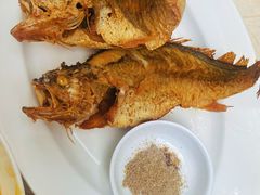 古法干煎小黄鱼-玫瑰厅上海菜(兴国路店)