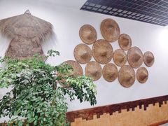 -黄桷树曹家私房菜(江与城店)