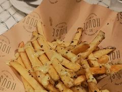 -静香HOUSE·全时段融合餐厅(七星欢乐颂店)