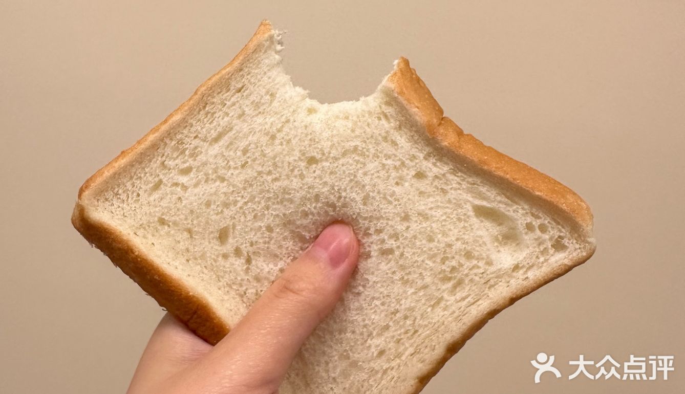 跟风买的全家超熟吐司面包….