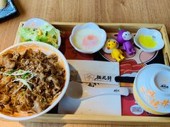 -桃花丼烧肉饭(凯丹商场店)