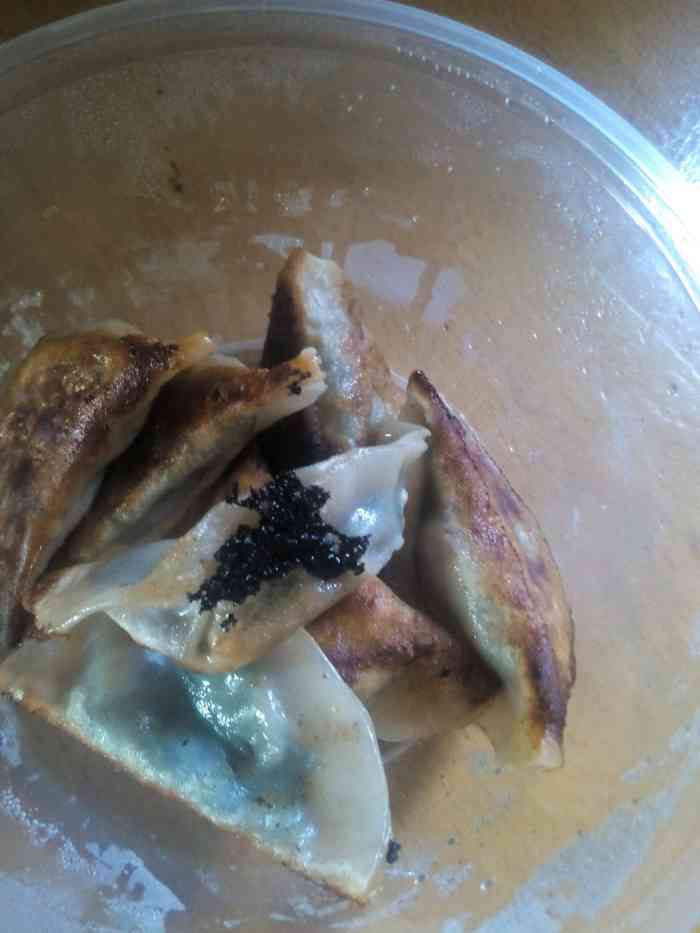 打分    /人 饺子糊了,外送服务很好,速度很快