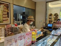 -花花卷卷·鲜食蛋糕(静安久光百货店)