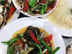 -亚龙湾8号(丁村万人海鲜广场店)