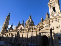 -皮拉尔圣母圣殿主教座堂