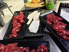 -牛里牛气· 榴莲海鲜鲜牛肉自助火锅·烤肉(华南城店)