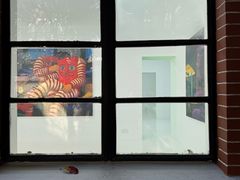 -胶囊画廊