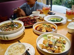 -嫩芽 ·地道重庆菜(十八梯露台夜景店)