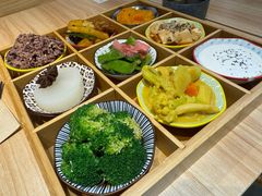 -轻蔬不用等·素食(江苏路店)