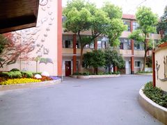 校门-上海市位育初级中学