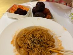 -涨巢·潮玩水疗局