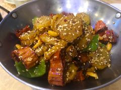 -维吾尔餐厅(宜山路店)