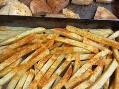 -老东镇啤酒屋海鲜加工·蒸汽海鲜·海鲜烧烤(台东店)