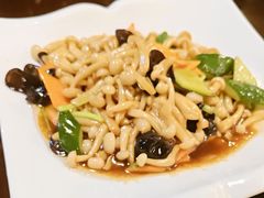 -喜乐餐厅•灯笼虾球首创者•本地小海鲜(二马路店)