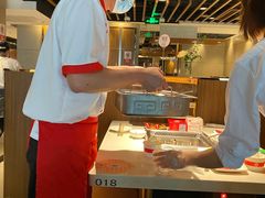 -海底捞火锅鲜切牛肉主题店(长寿路店)