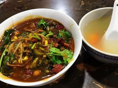 牛腩拌粉-博鳌悠然·忠锐杂粮茶餐厅