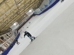 -乔波室内滑雪场