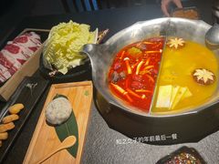 -湊湊火锅·茶憩(杭州湖滨银泰in77店)
